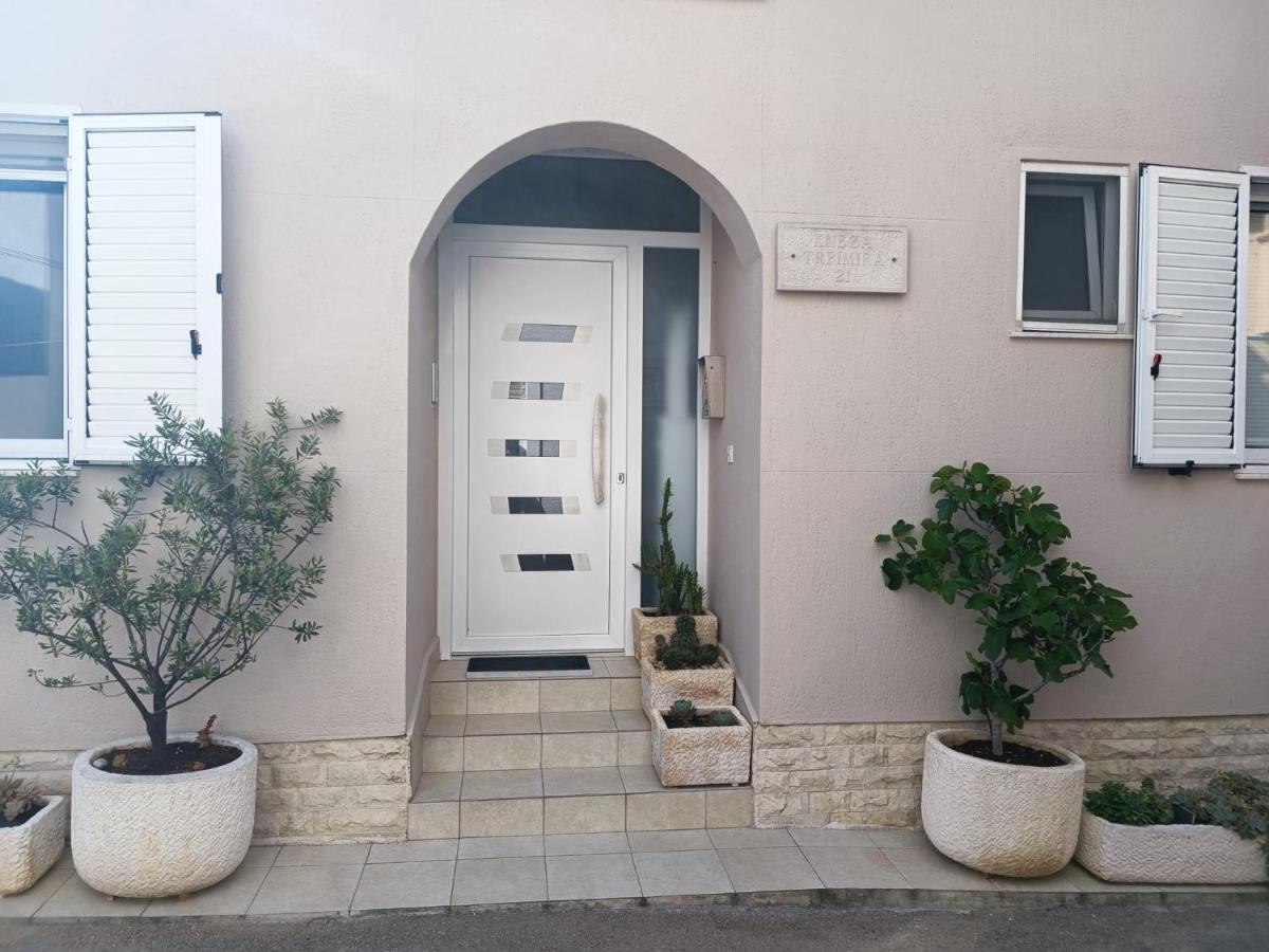 Apartments Vrime Biograd Na Moru Exterior photo
