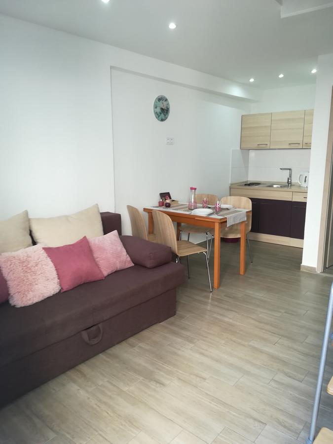 Apartments Vrime Biograd Na Moru Exterior photo