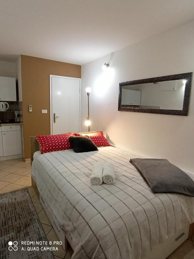 Apartments Vrime Biograd Na Moru Exterior photo