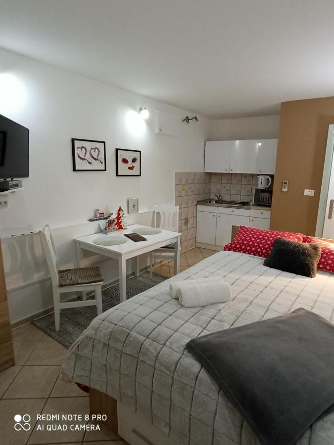 Apartments Vrime Biograd Na Moru Exterior photo